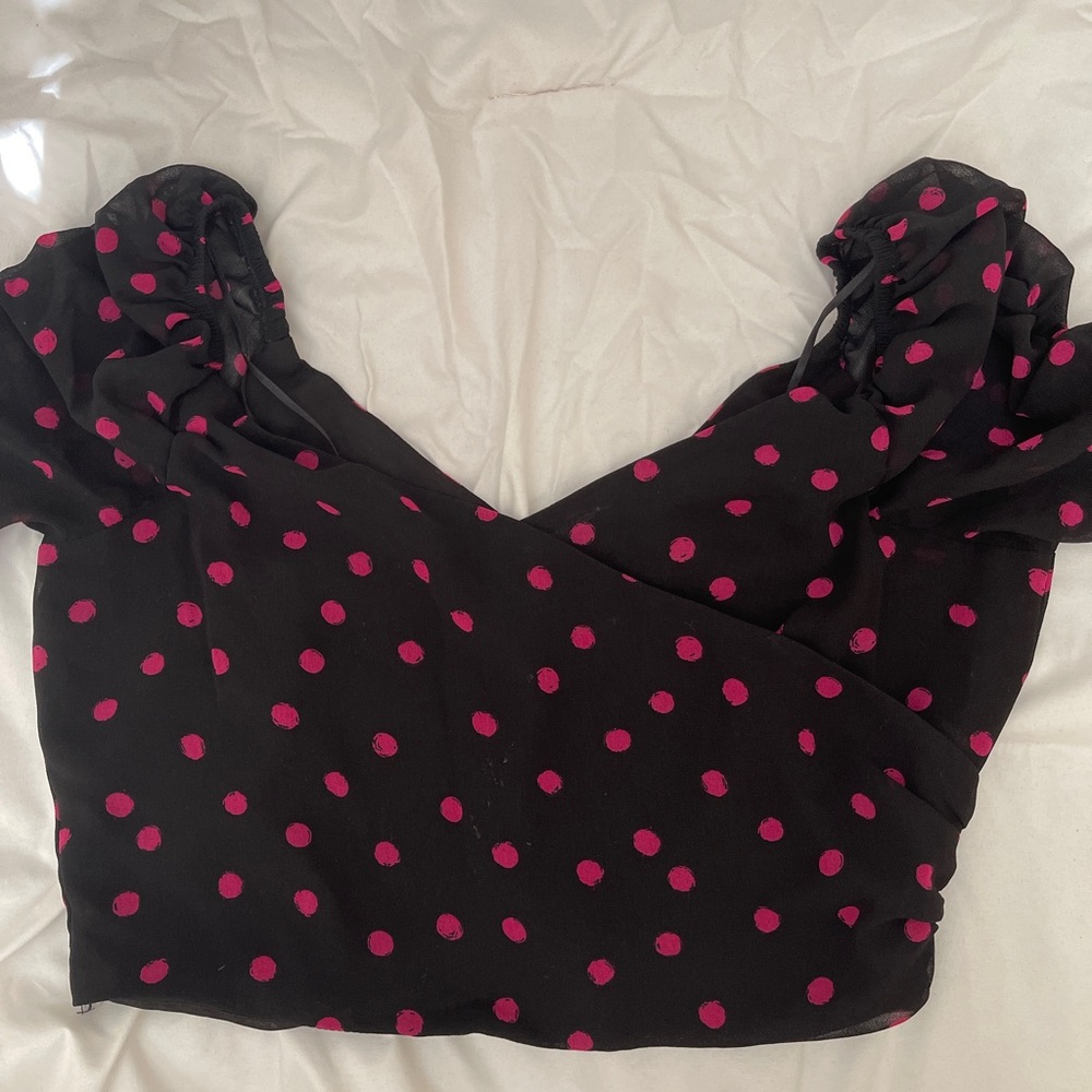 Dynamite Polka Dot Puff Sleeve Crop Top